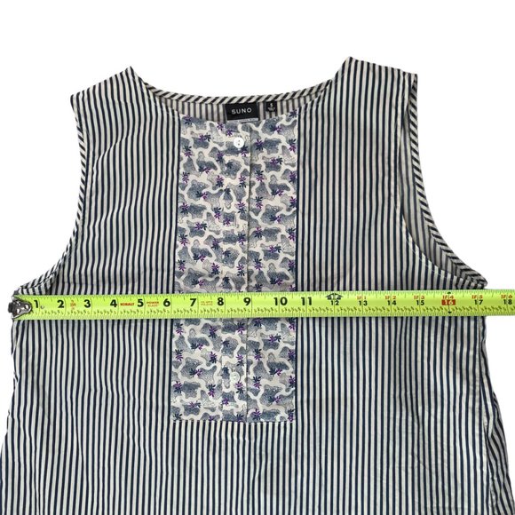 UNIQLO x SUNO.  Sleeveless Top Tank Top.  Buttons at Front. Round Neck.  Striped - Picture 9 of 15